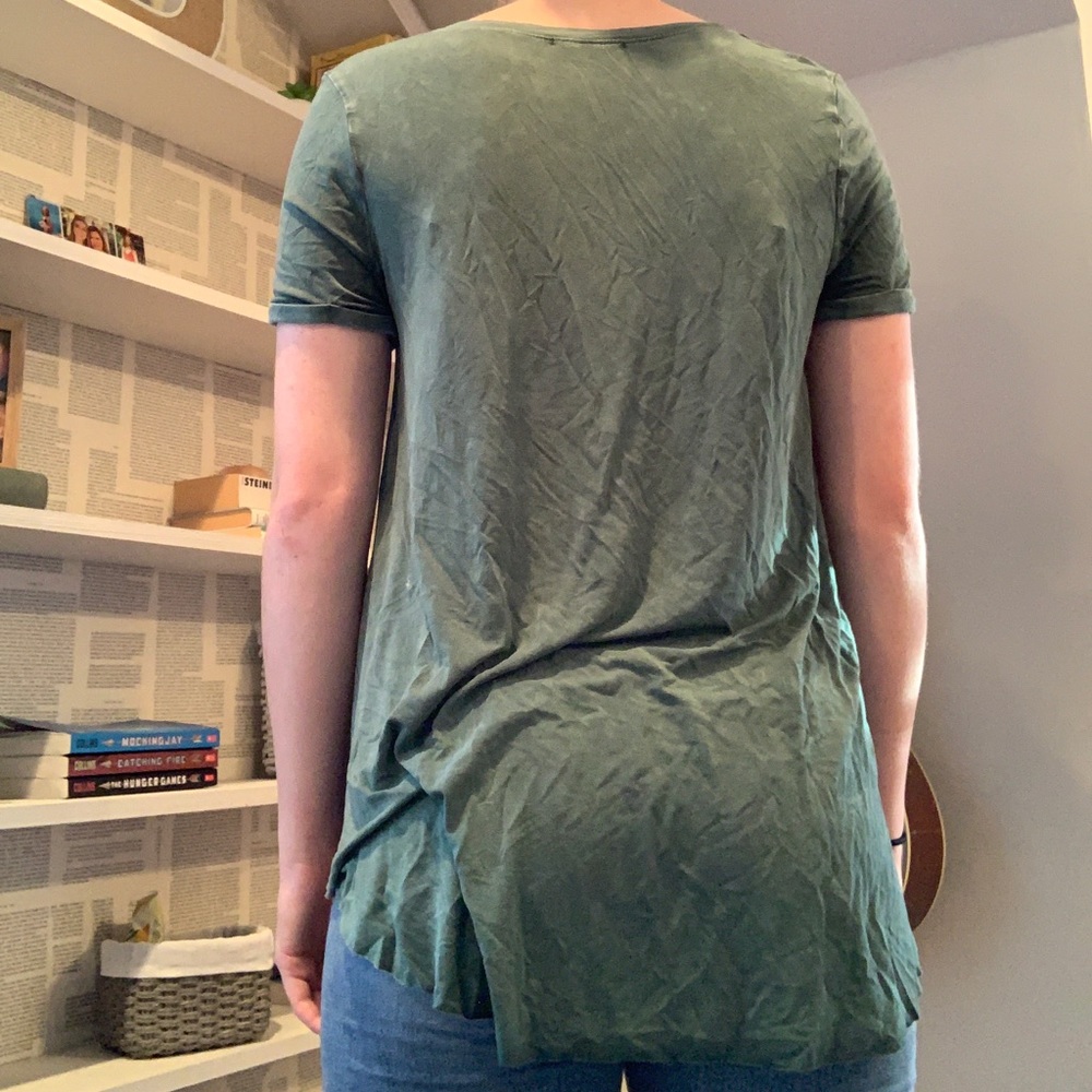 Green Top - Picture 4 of 5